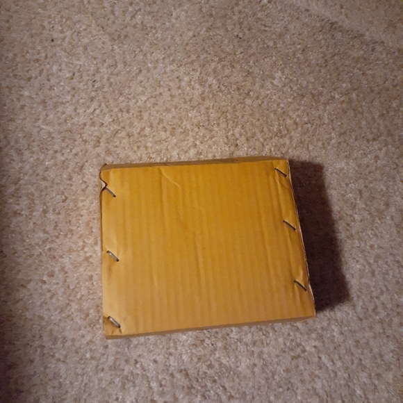 Porcelain Mother and Child Figurine - Picture 3 of 5